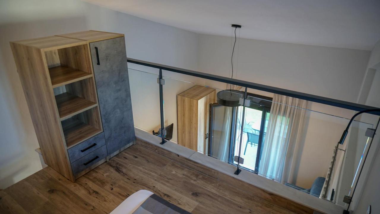 Апартаменты Enalia Luxury Living Никити Экстерьер фото